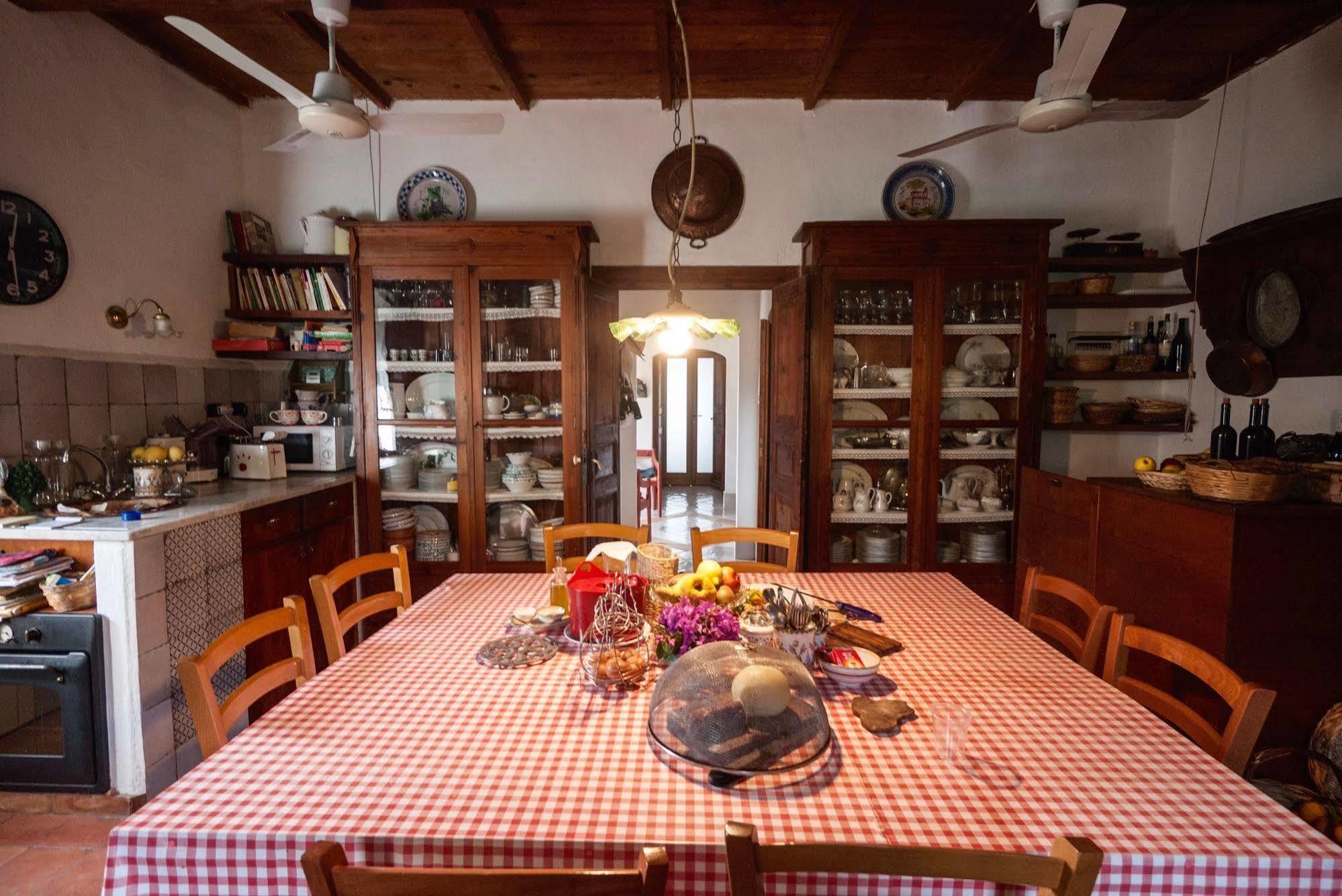 Vila Casa Migliaca Pettineo Exteriér fotografie